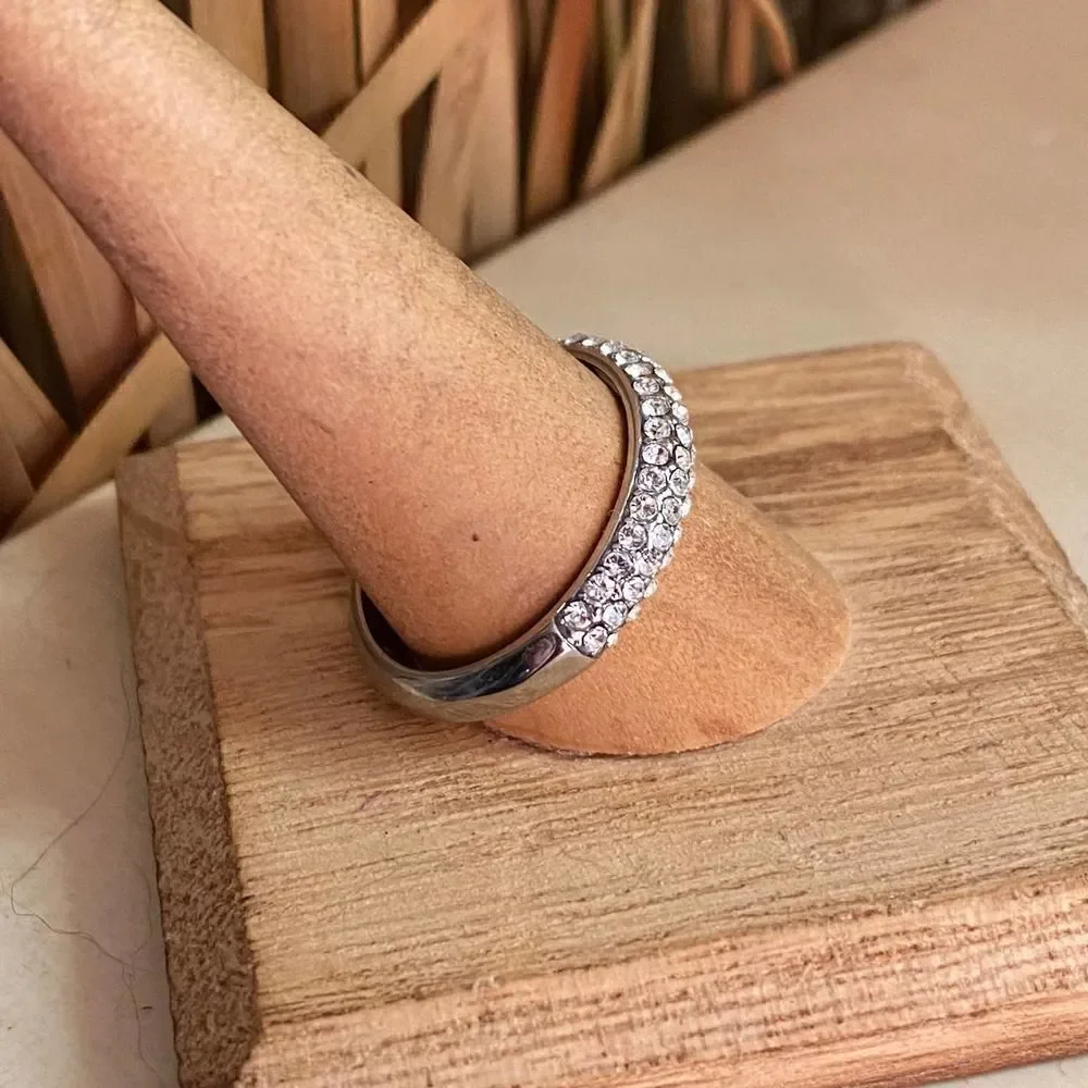 High polished Stainless Steel Ring with Top Grade Crystal in Clear